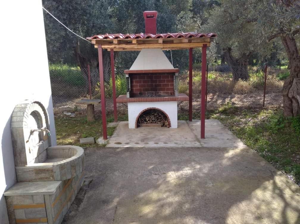 The Small House In The Olive Grove Lefokastro Esterno foto